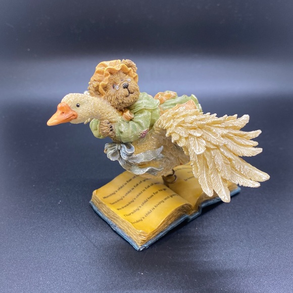 Boyds Bears: Old Mother Goosebeary - 1st Edition 1E/2510 # 2457 - Series #7 - Picture 4 of 6